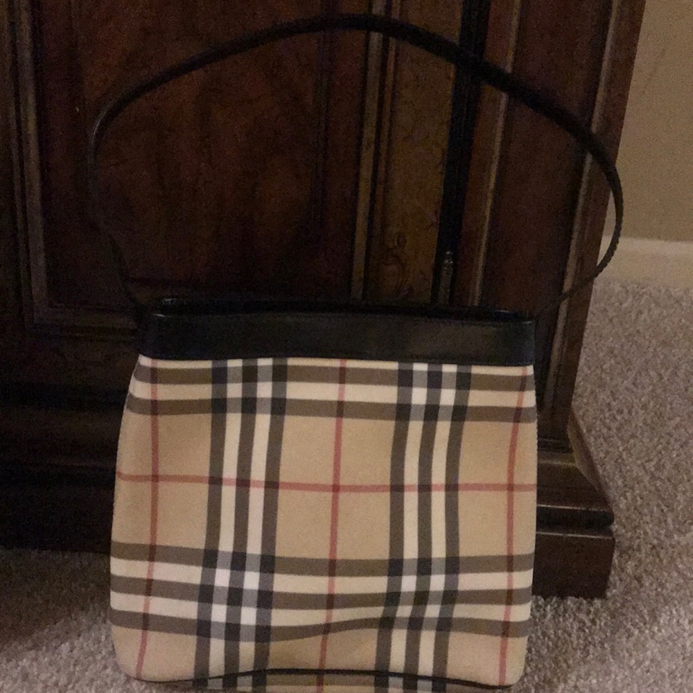 Burberry purse